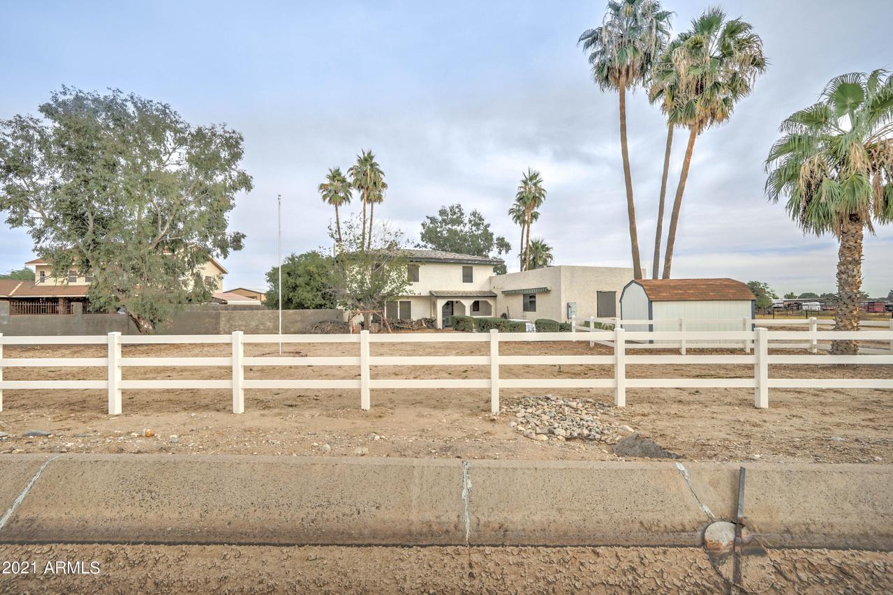 7715 N 183rd Ave., Waddell, AZ 85355