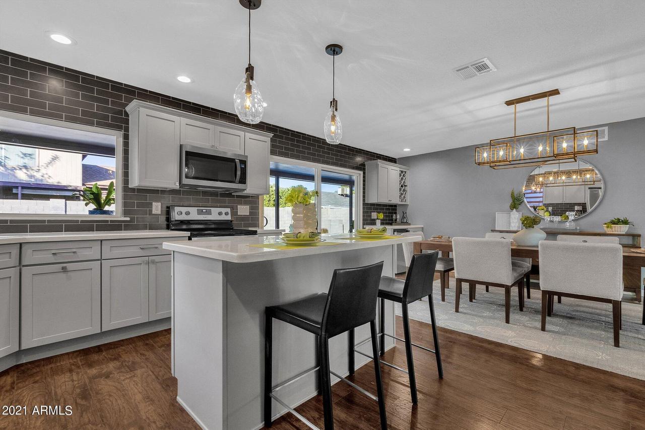 2516 W Acoma Dr., Phoenix, AZ 85023