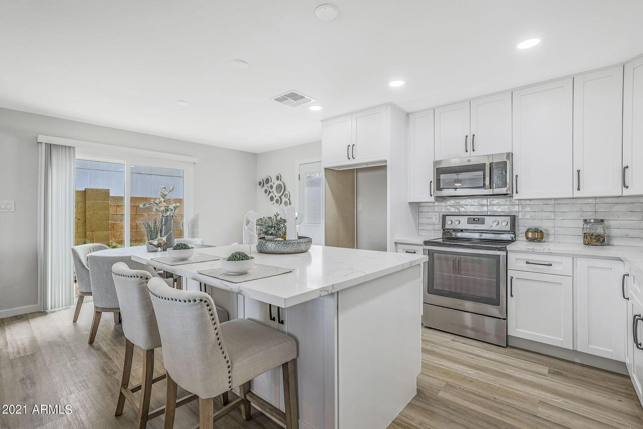 1149 W Manhatton Dr., Tempe, AZ 85282