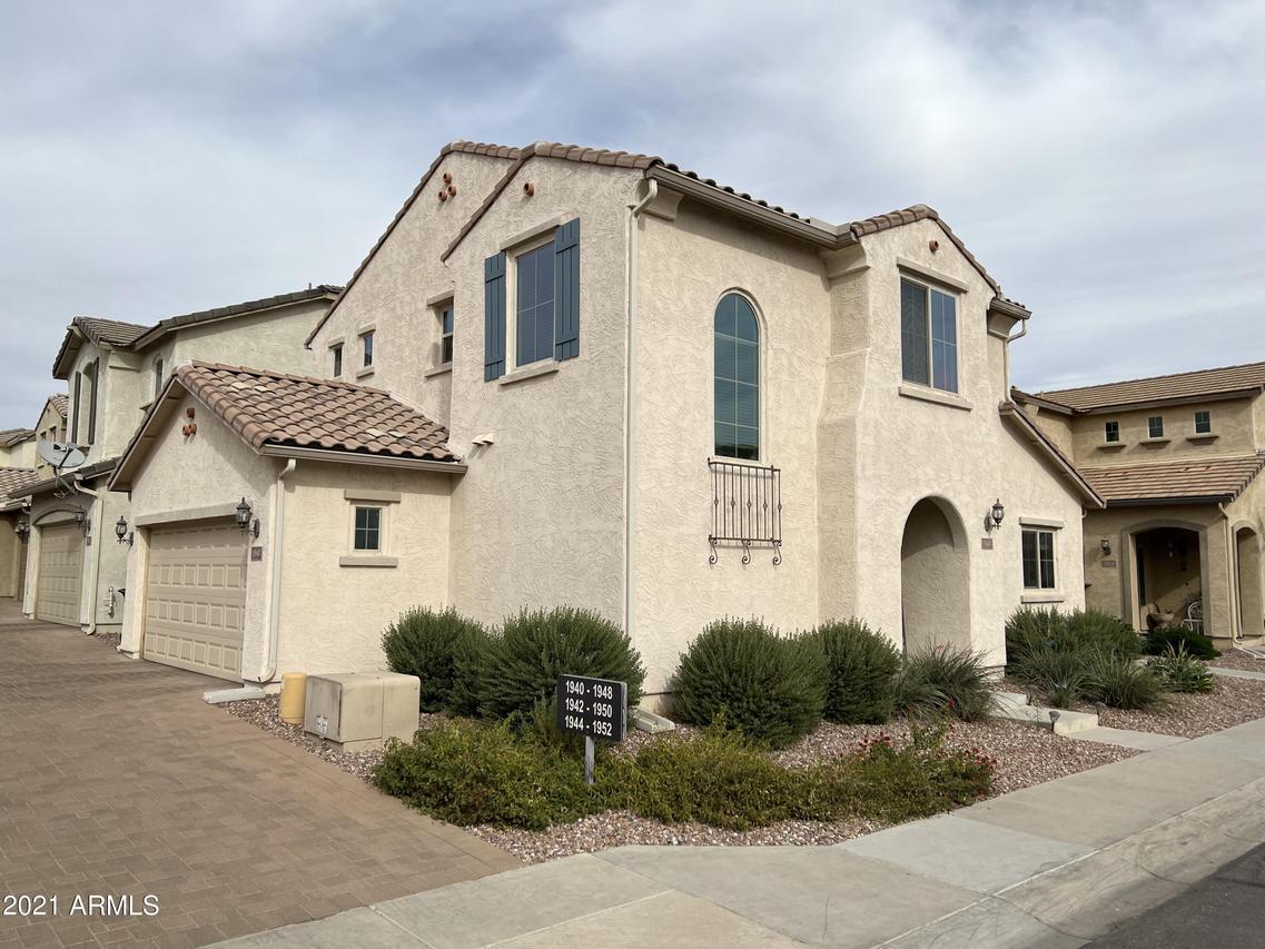 1940 W Busoni Pl., Phoenix, AZ 85023