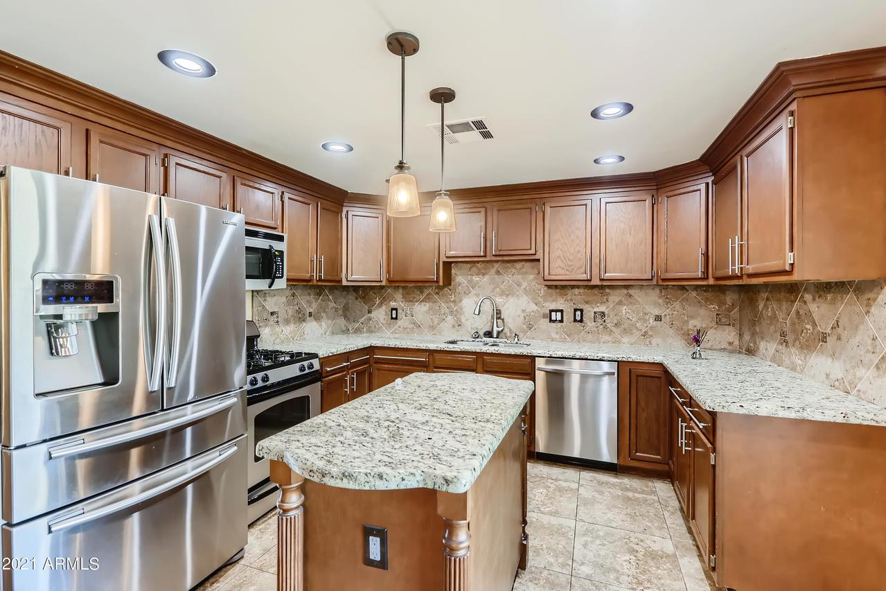 14059 N 34th Way, Phoenix, AZ 85032