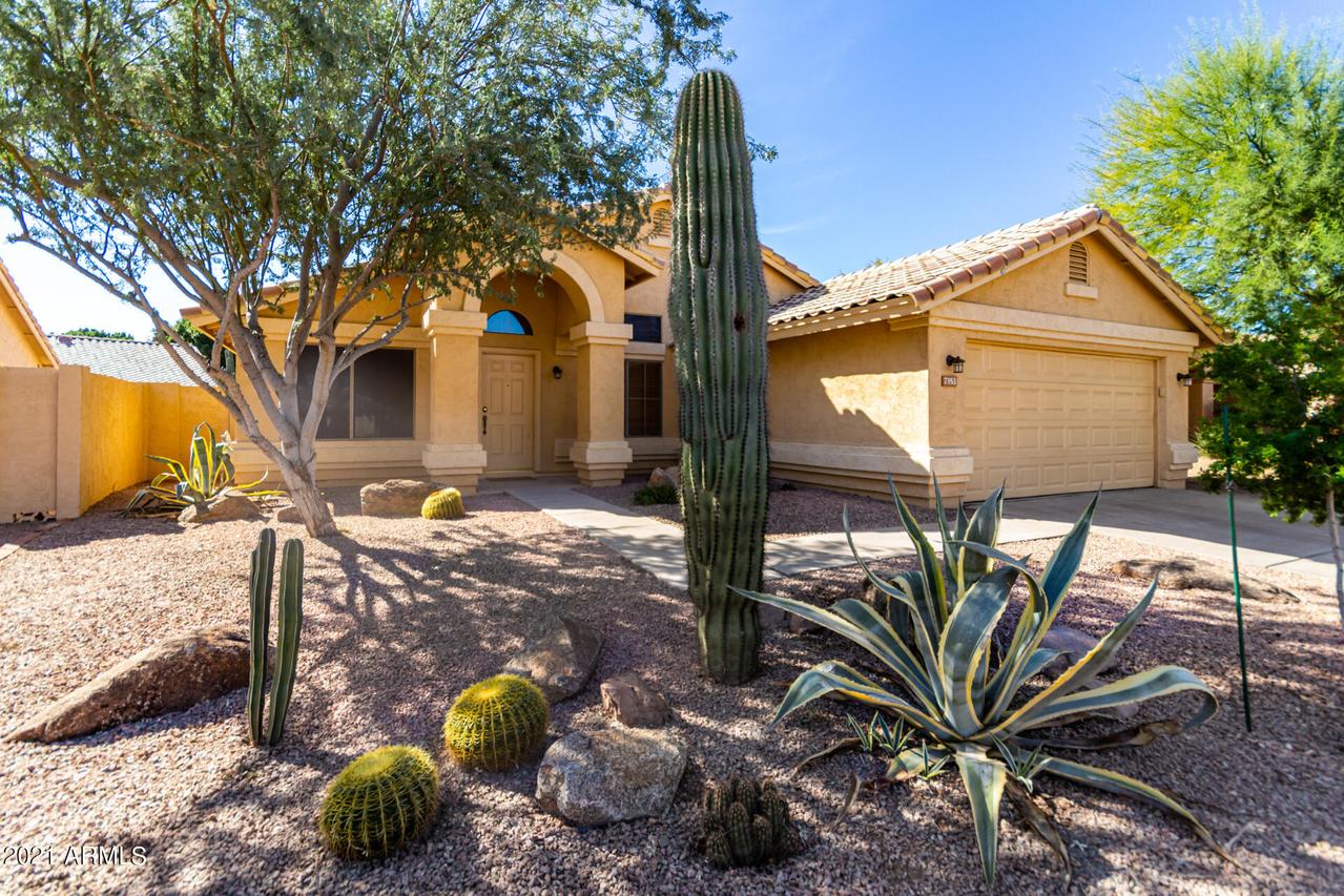 7353 E Medina Ave., Mesa, AZ 85208