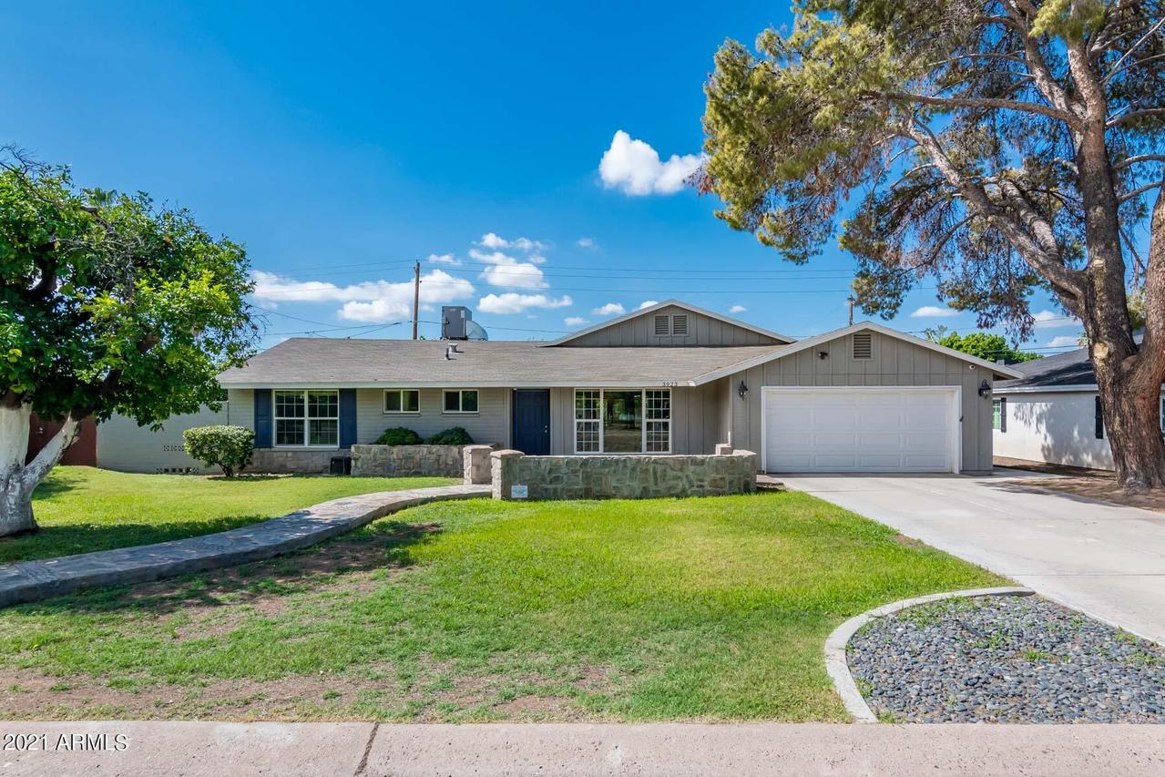 3923 E Hazelwood St., Phoenix, AZ 85018
