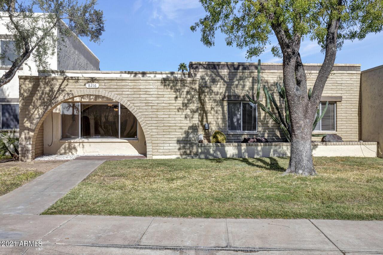 8216 E Berridge Ln., Scottsdale, AZ 85250