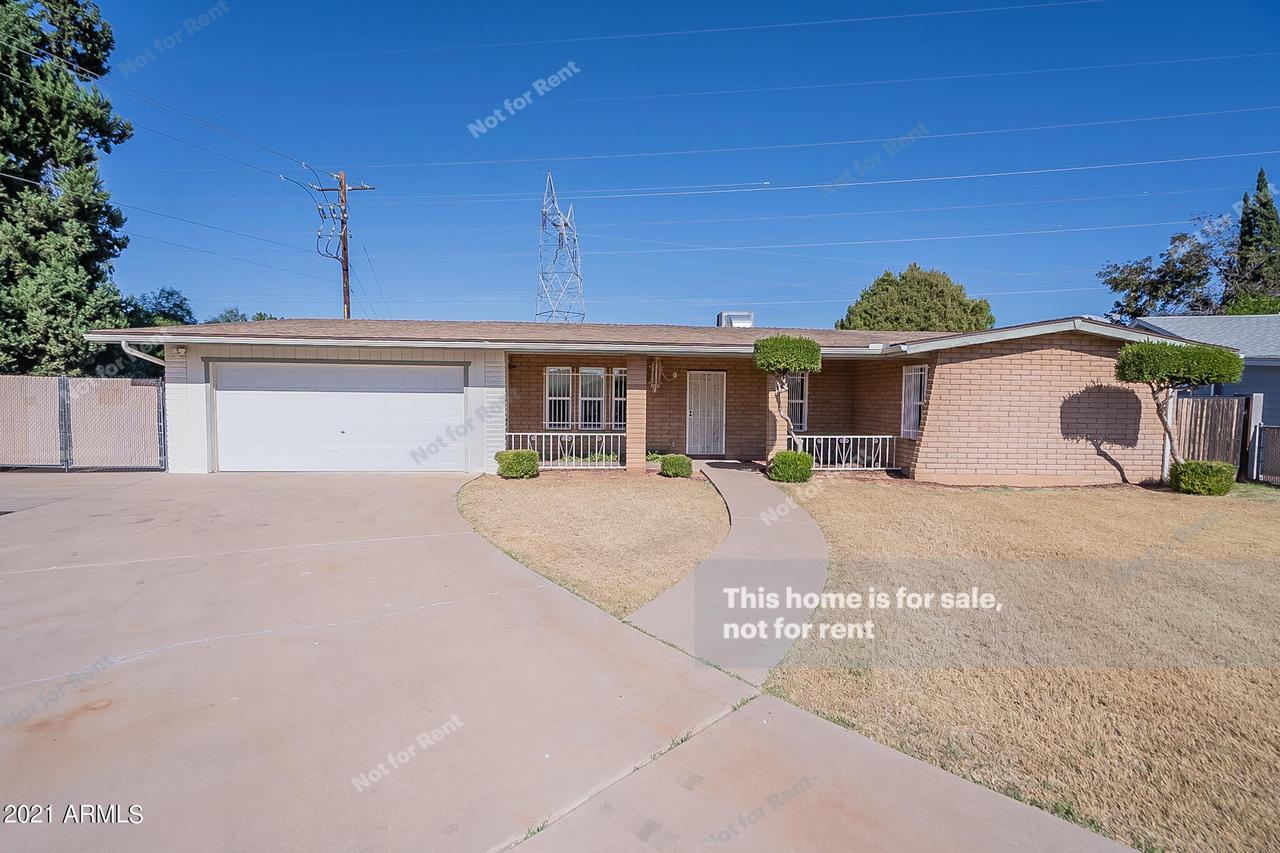 2208 E Contessa Cir., Mesa, AZ 85213