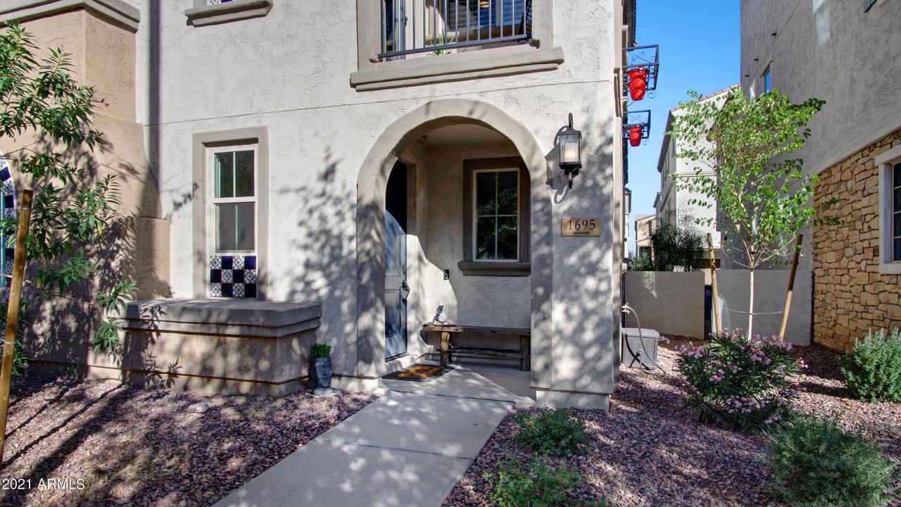 1695 E Dogwood Ln., Gilbert, AZ 85295
