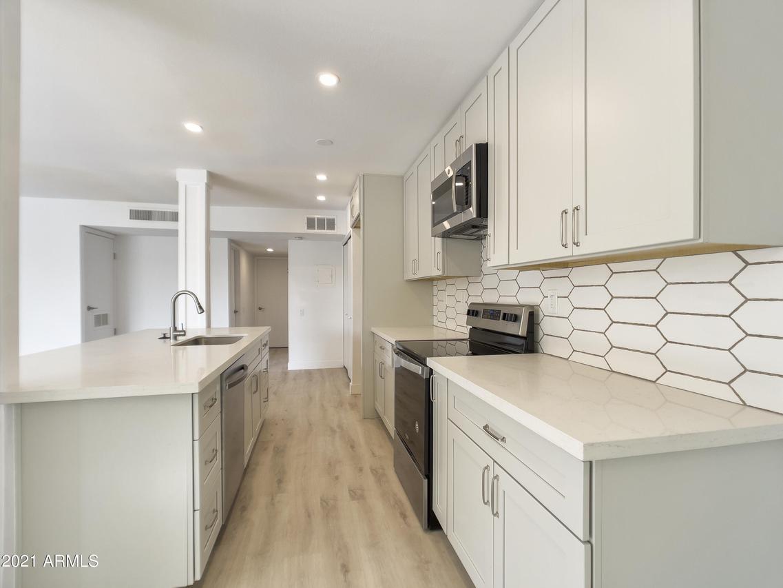 5617 S Clambake Bay Ct. #E, Tempe, AZ 85283