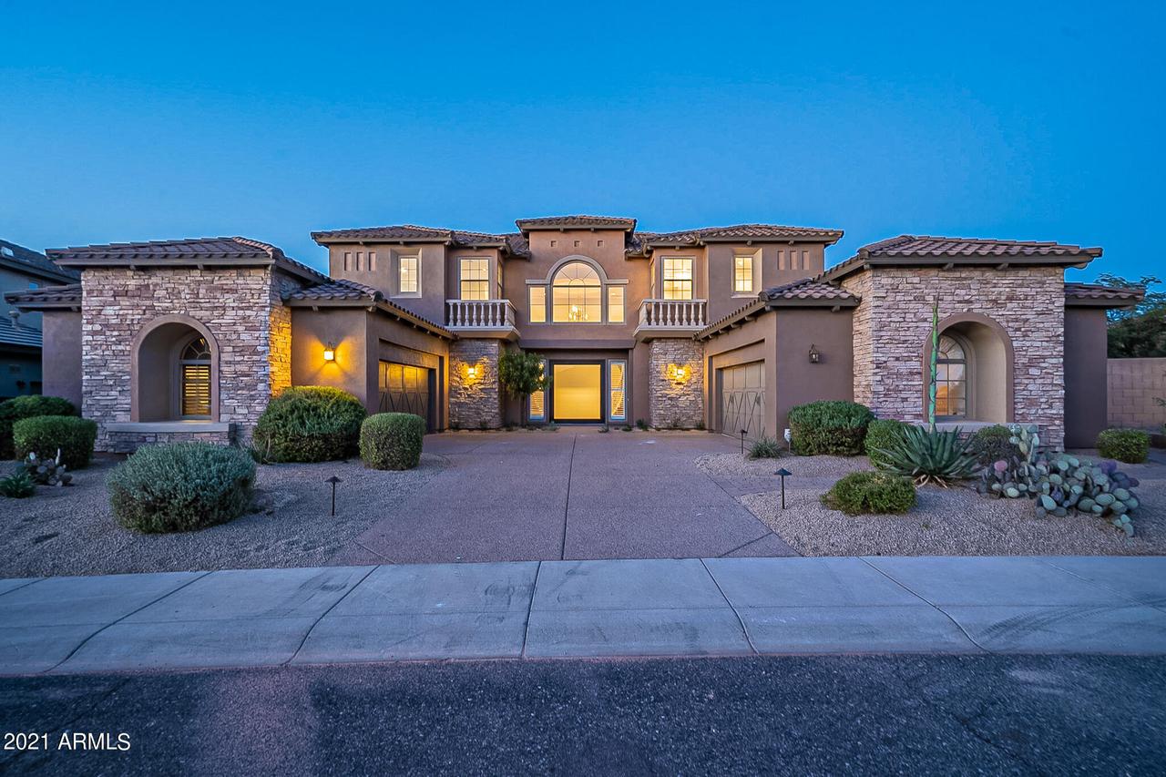 3856 E Expedition Way, Phoenix, AZ 85050