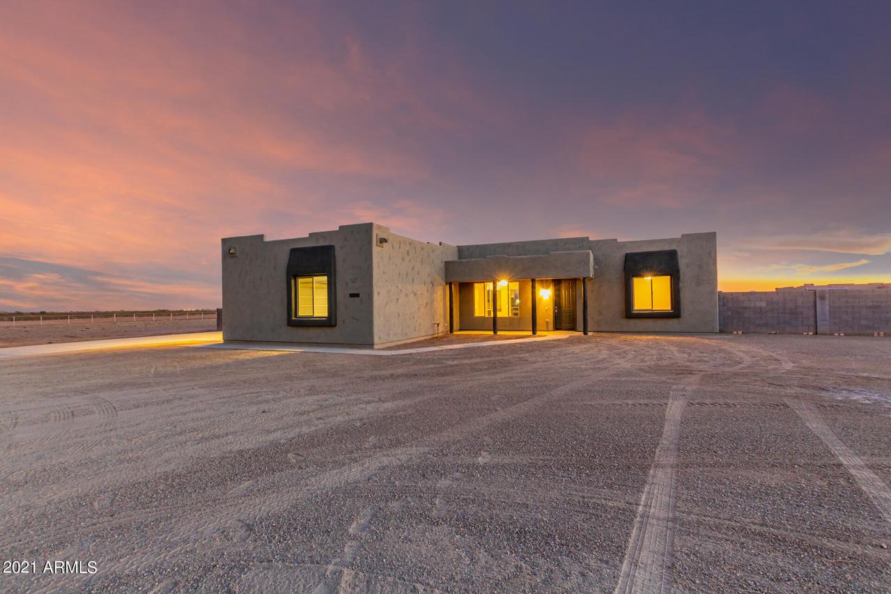 24325 W Bobwhite Way, Wittmann, AZ 85361
