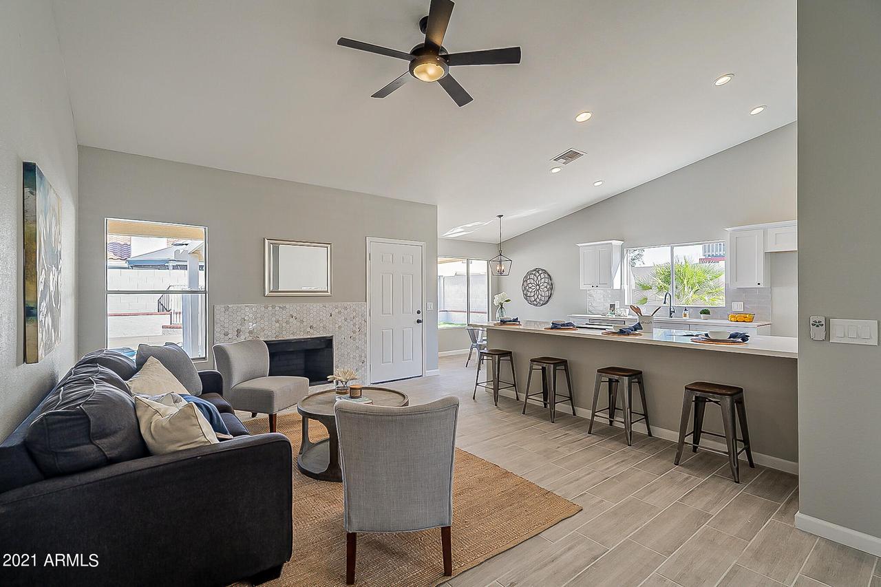 7108 W Corrine Dr., Peoria, AZ 85381