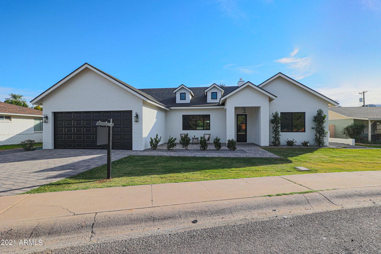 4033 E Glenrosa Ave., Phoenix, AZ 85018