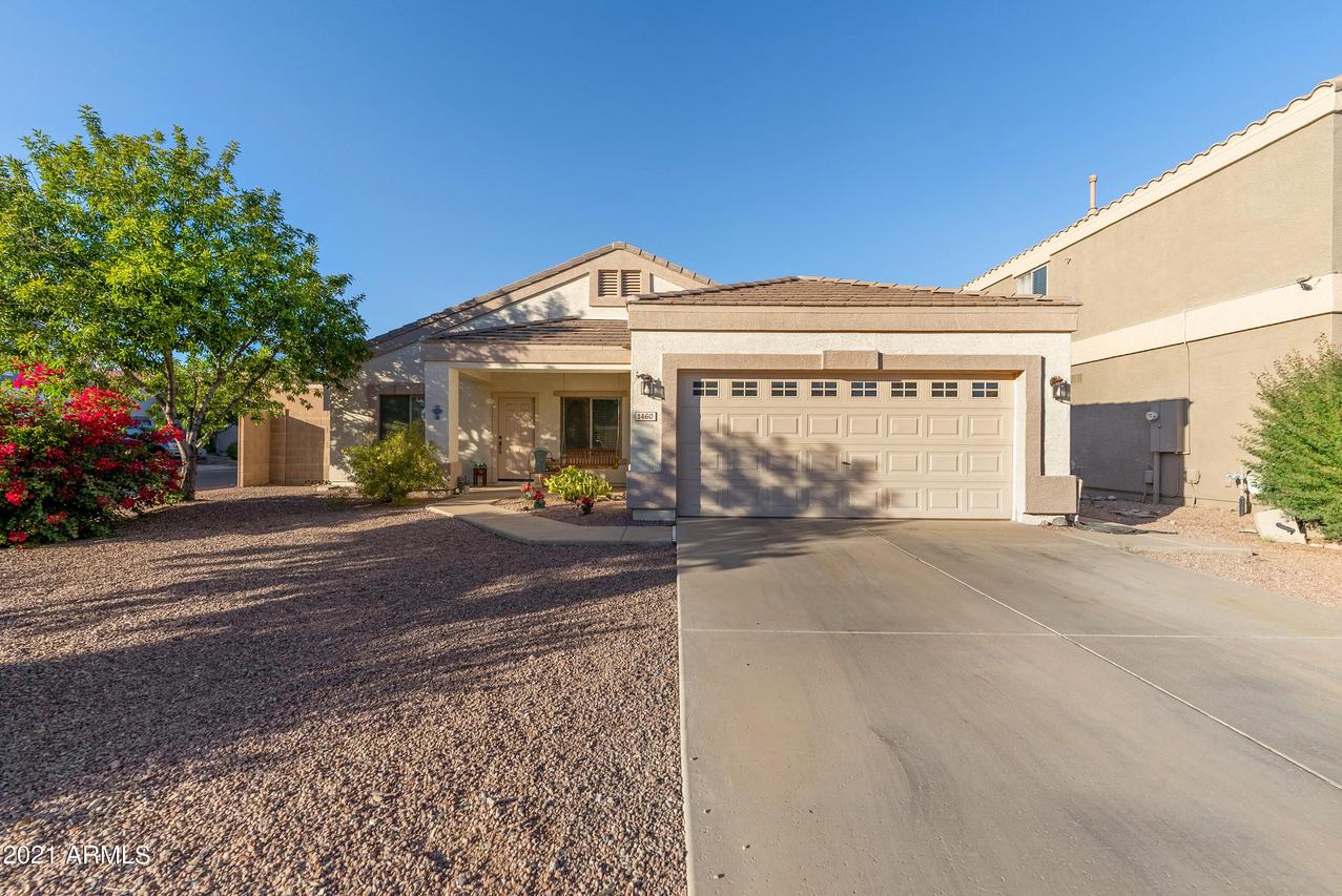1460 E Chelsea Dr., San Tan Valley, AZ 85140
