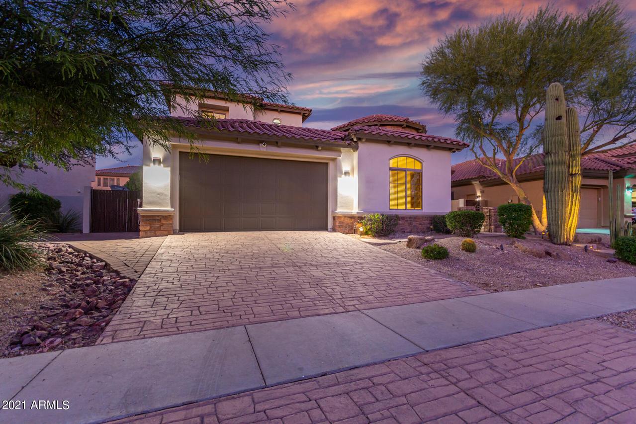 2010 W Whisper Rock Tr., Phoenix, AZ 85085