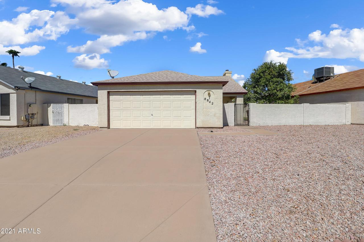8842 W Greenbrian Dr., Peoria, AZ 85382