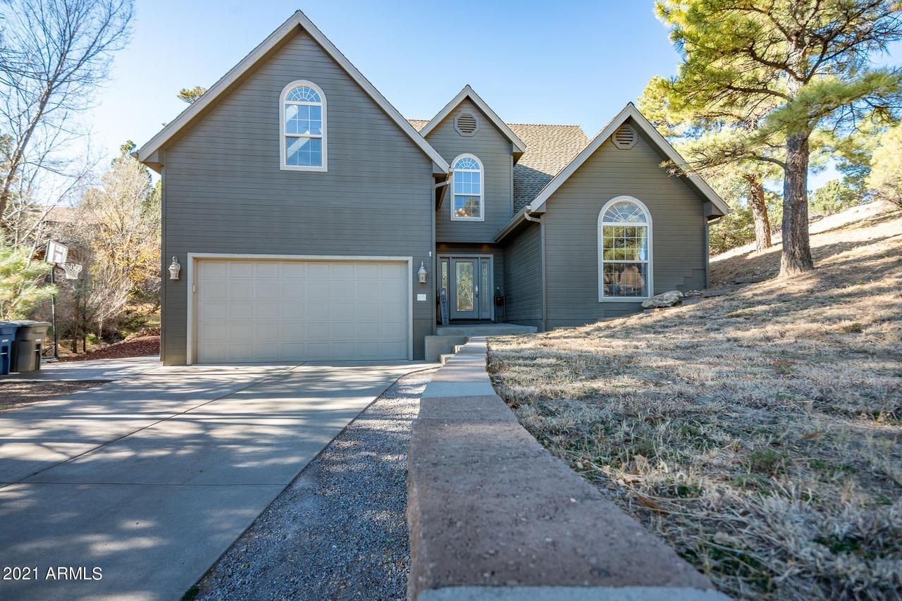 2717 N Sandstone Way, Flagstaff, AZ 86004