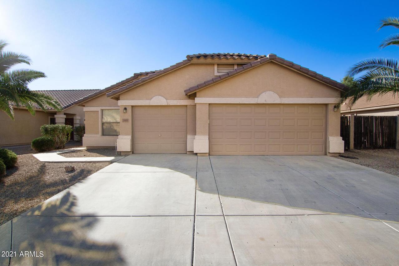 2989 E Pinto Valley Rd., San Tan Valley, AZ 85143