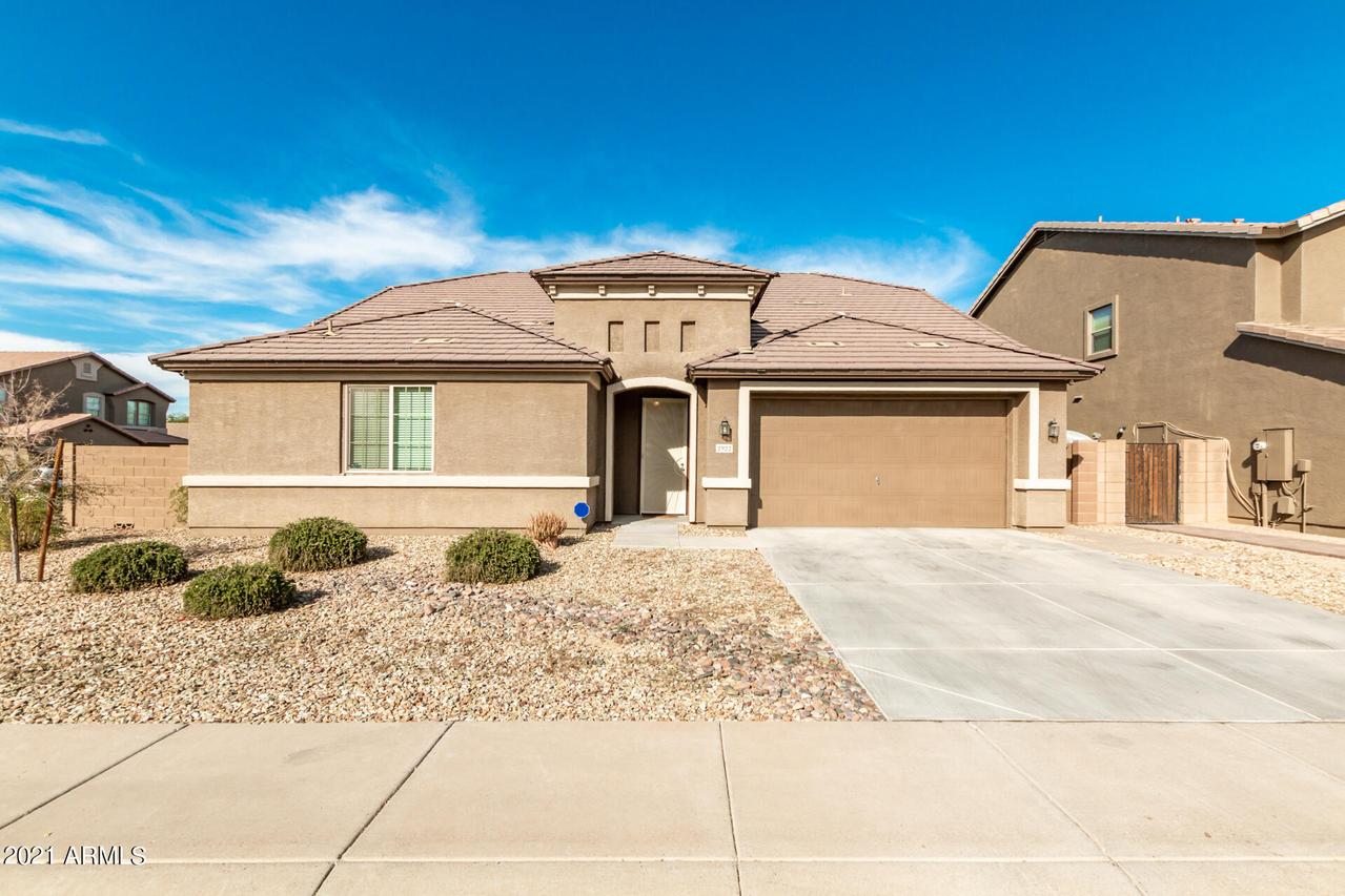2922 W Donner Dr., Phoenix, AZ 85041