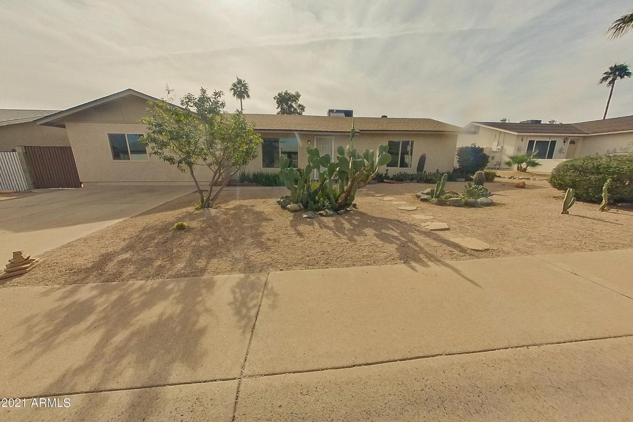4039 E Sacaton St., Phoenix, AZ 85044