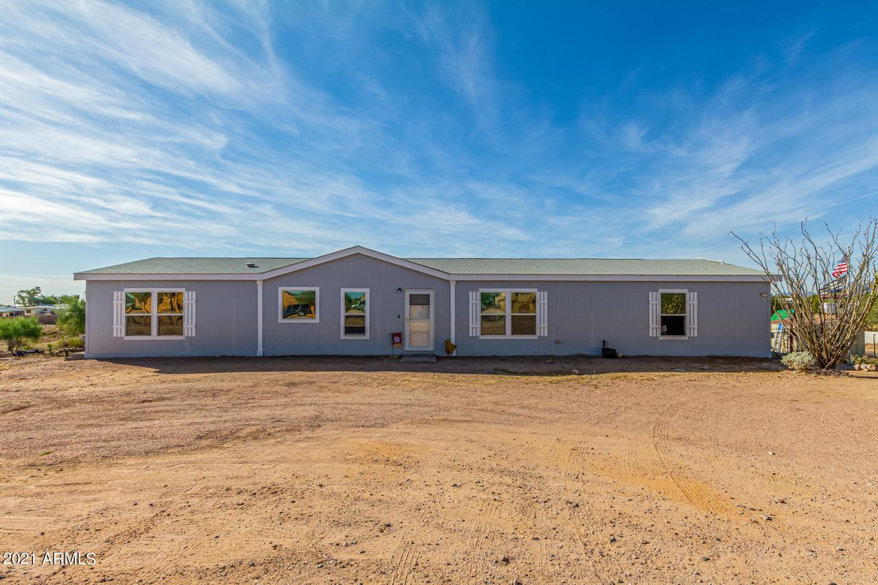 2287 E 6th Ave., Apache Junction, AZ 85119