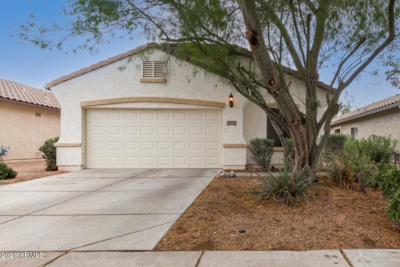 7327 W Millerton Way, Florence, AZ 85132