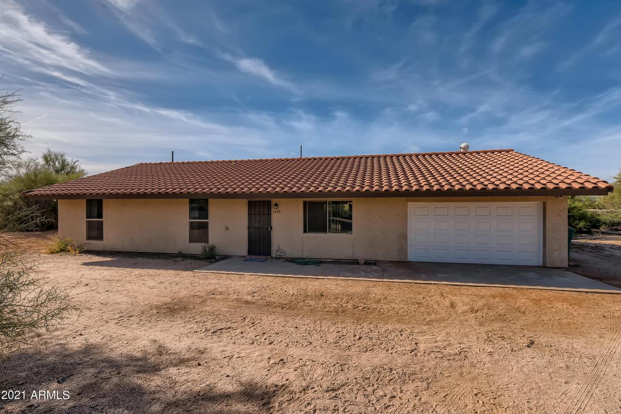 5645 E Dixileta Dr., Cave Creek, AZ 85331