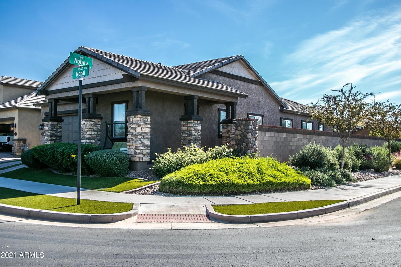 10019 E Nopal Ave., Mesa, AZ 85209