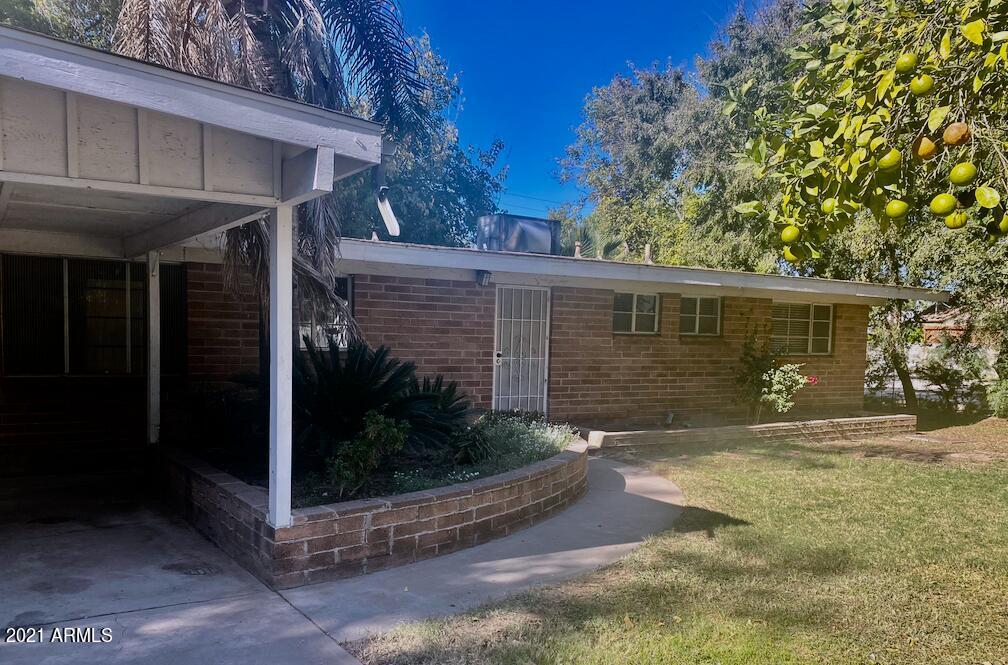 6742 N 11th Ave., Phoenix, AZ 85013