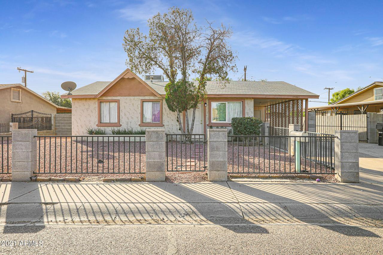 6049 W Hollyhock Dr., Phoenix, AZ 85033