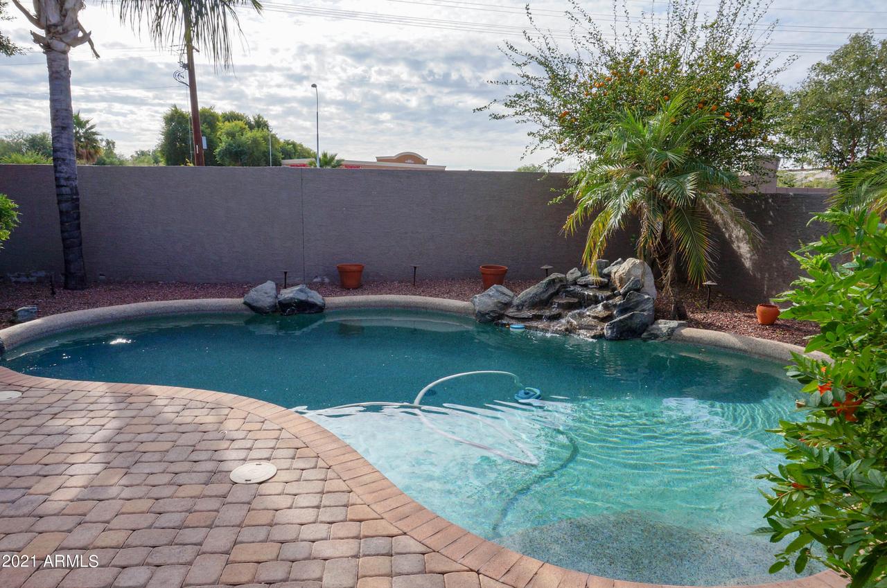 621 W Liberty Ln., Gilbert, AZ 85233