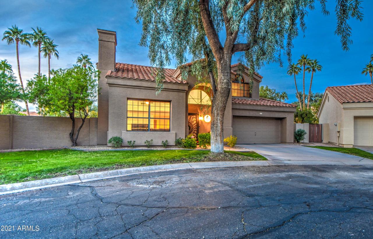 22 W Greentree Dr., Tempe, AZ 85284