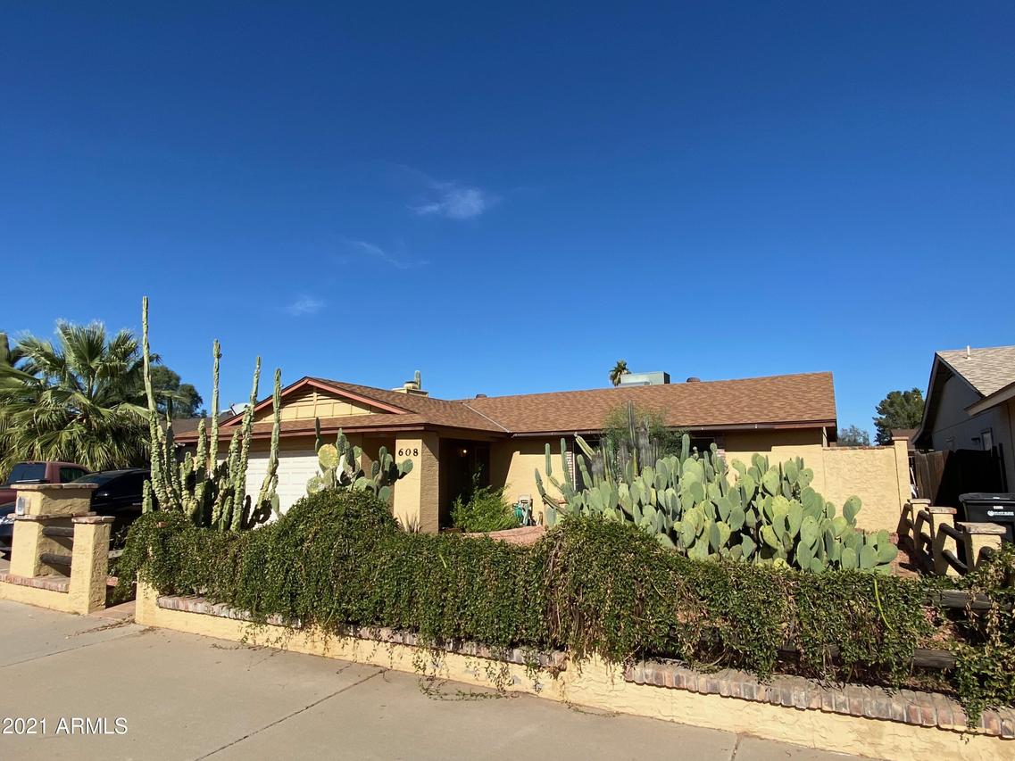 608 W Wescott Dr., Phoenix, AZ 85027