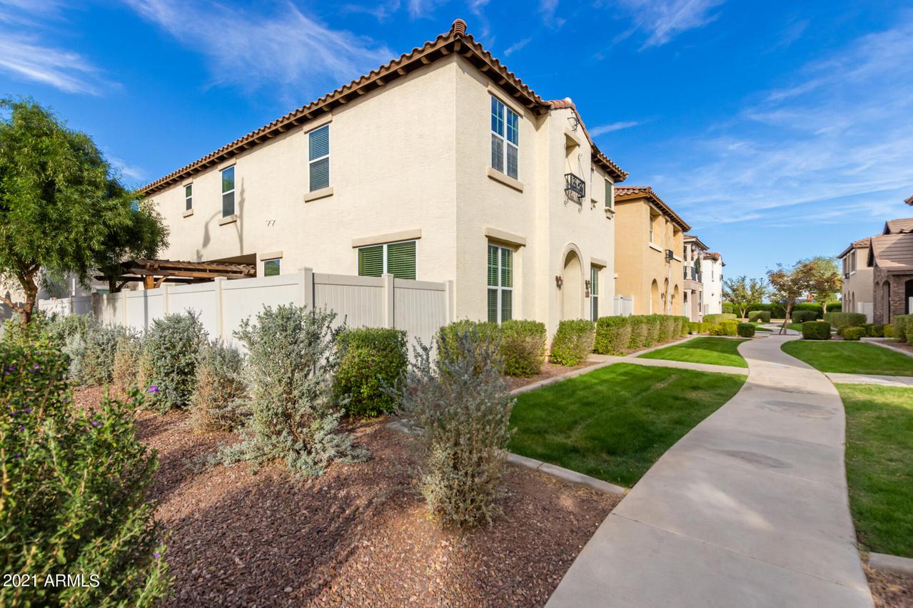 903 S Wallrade Ln., Gilbert, AZ 85296