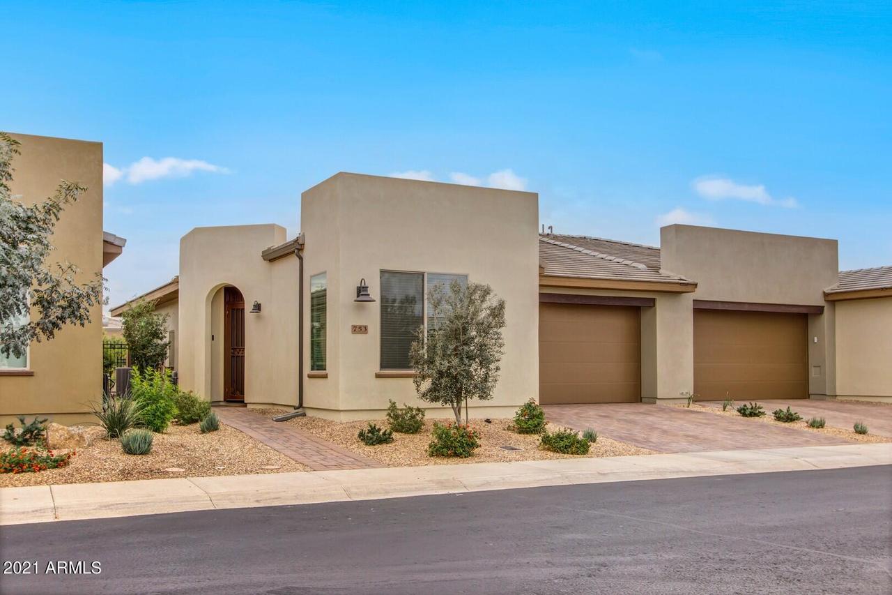 753 E Cobble Stone Dr., San Tan Valley, AZ 85140
