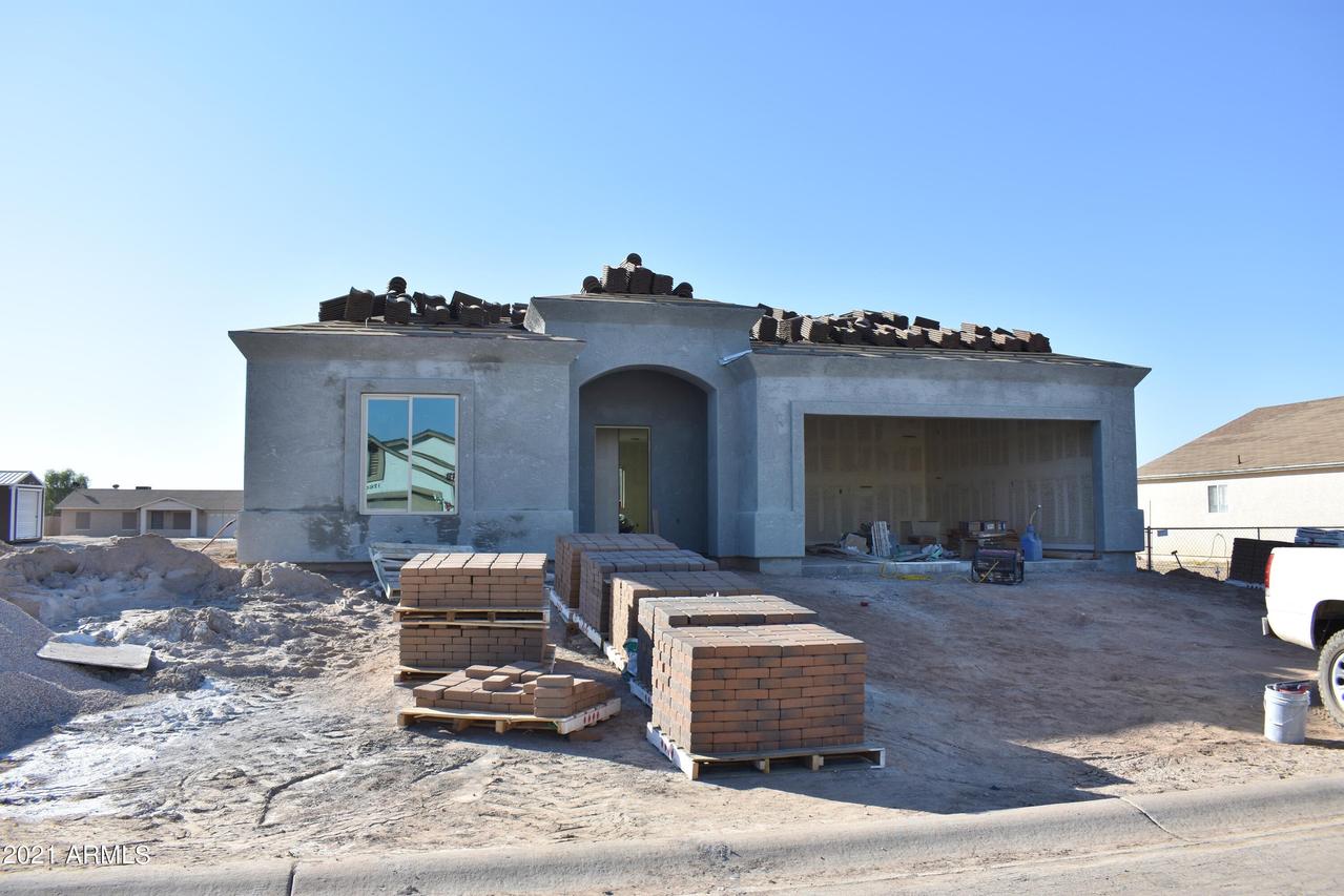 12601 W Cabrillo Dr., Arizona City, AZ 85123