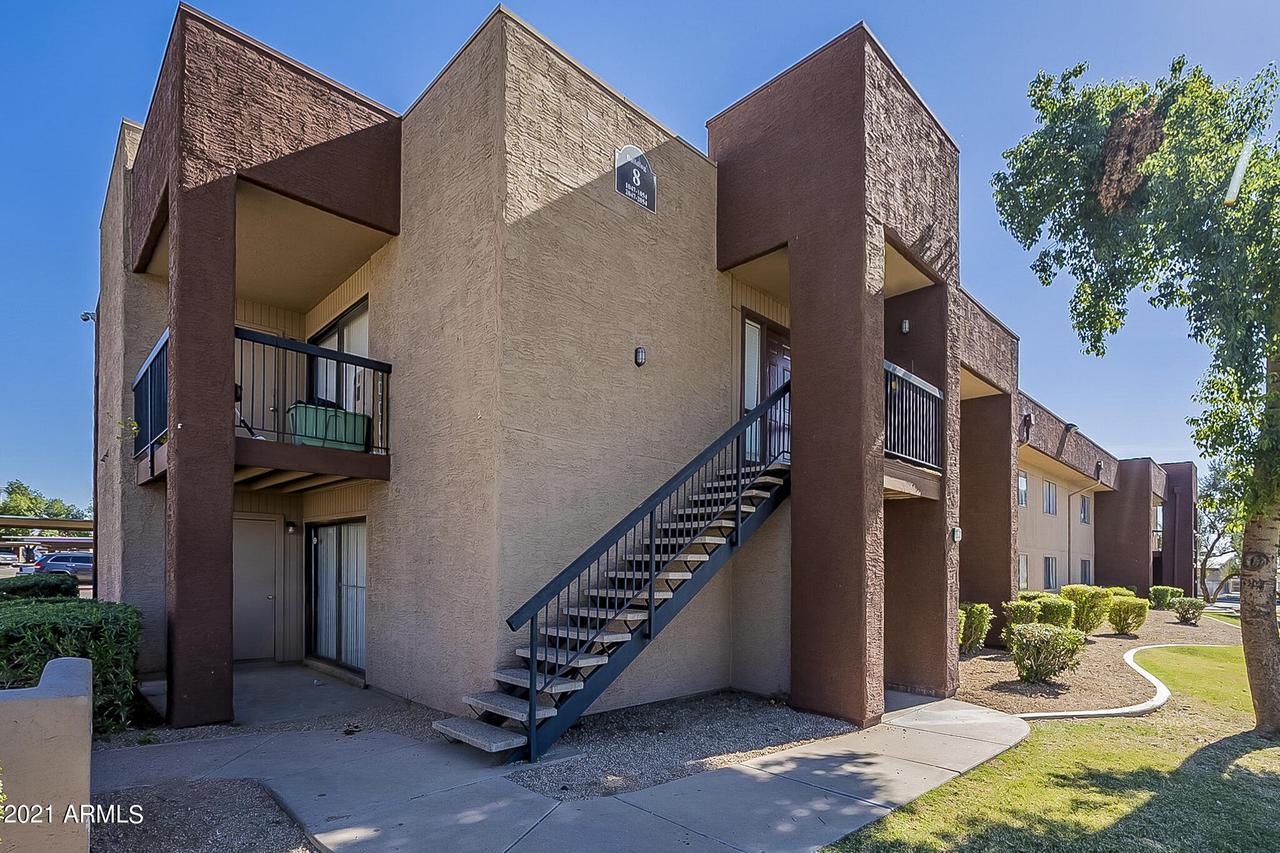 3810 N Maryvale Pkwy. #1047, Phoenix, AZ 85031