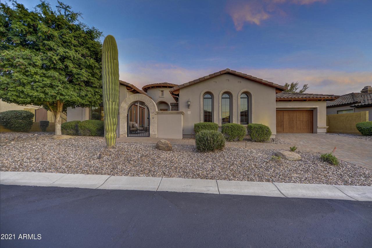 1913 N Woodruff, Mesa, AZ 85207
