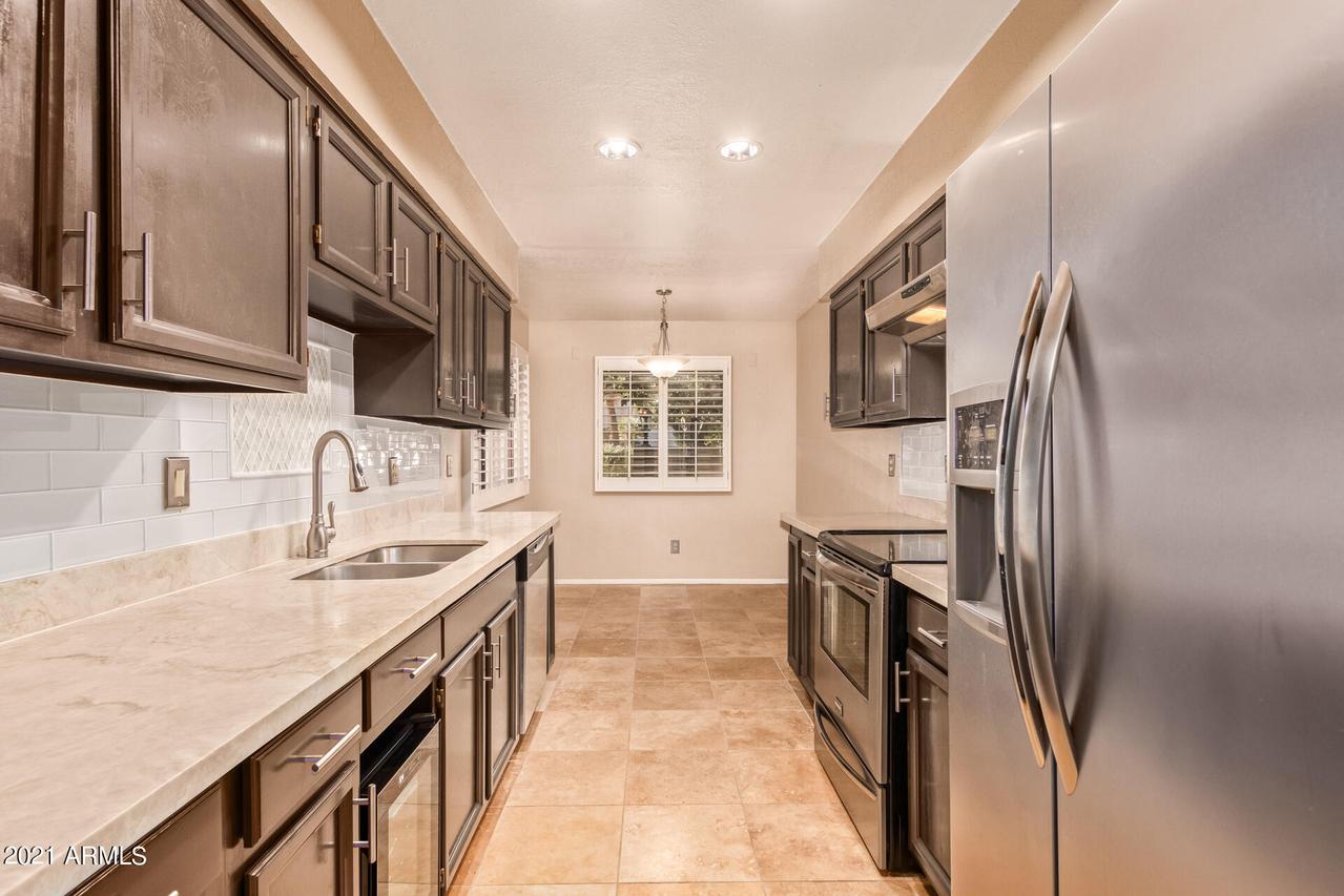 5621 N 78th Way, Scottsdale, AZ 85250