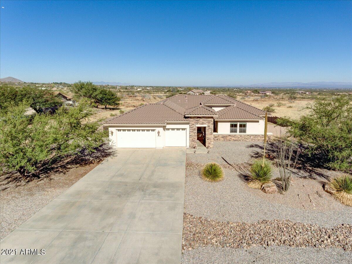 8409 S Palisades Dr., Hereford, AZ 85615