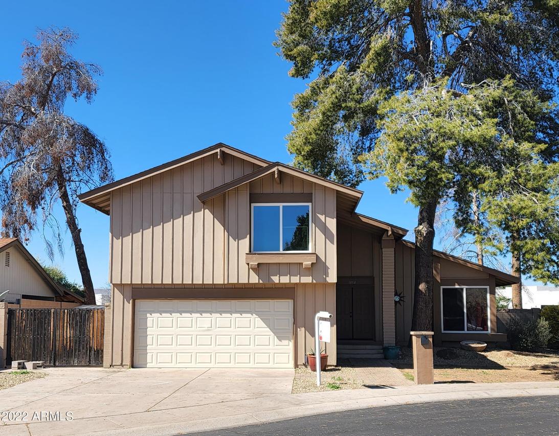 1858 S Saguaro Cir., Mesa, AZ 85202