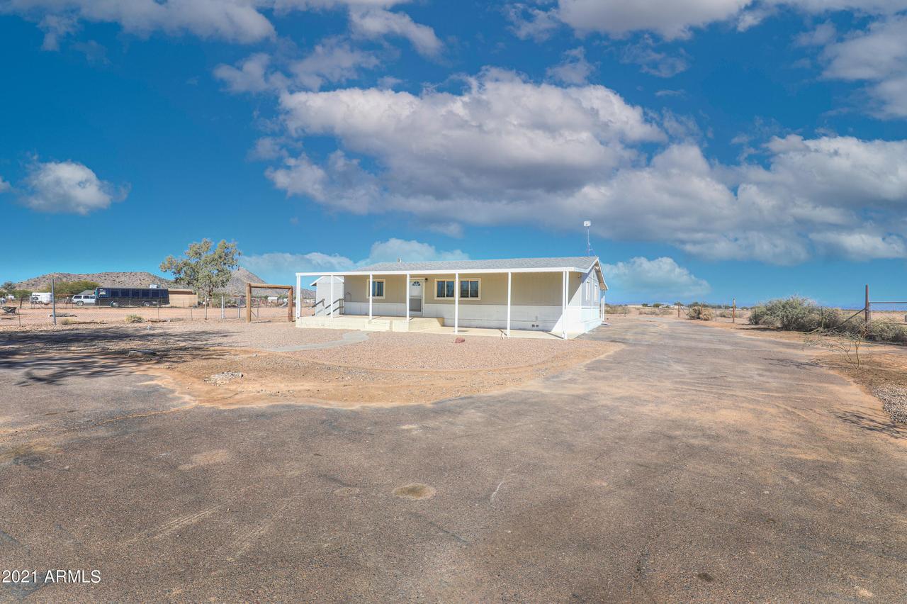 5323 N Lake Shore Dr., Casa Grande, AZ 85194