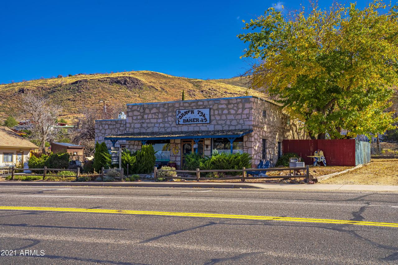 22773 S State Route 89, Yarnell, AZ 85362