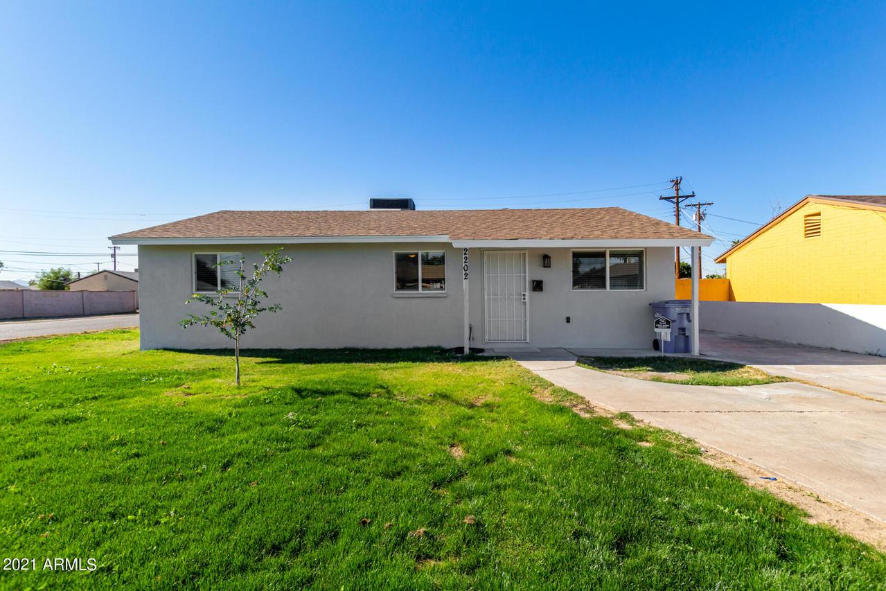 2202 N 37th Dr., Phoenix, AZ 85009