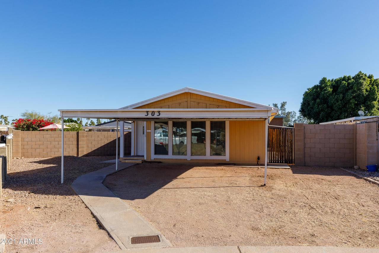 303 S York Cir., Mesa, AZ 85204