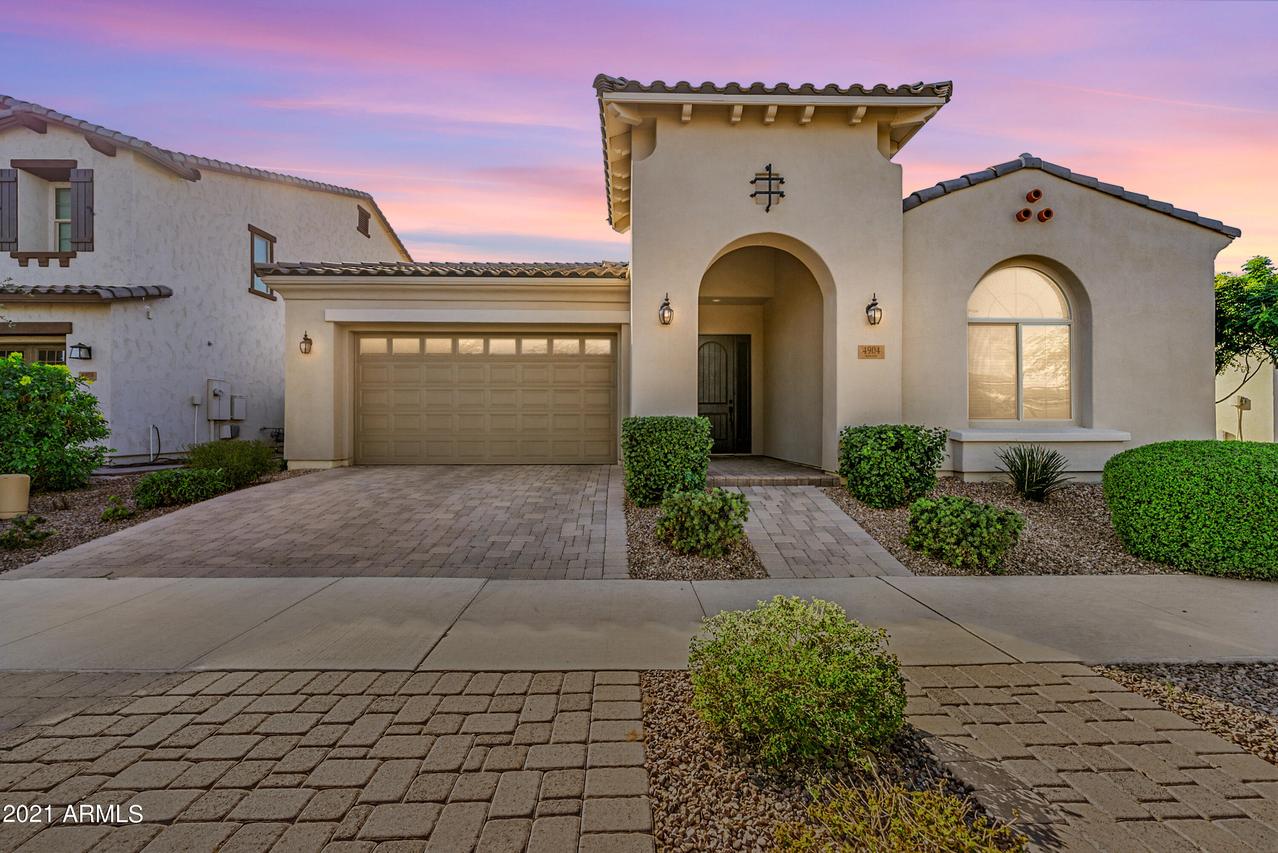 4904 S Curie Way, Mesa, AZ 85212