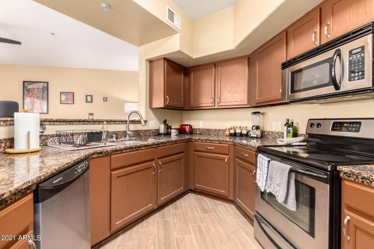 4644 N 22nd St. #1113, Phoenix, AZ 85016