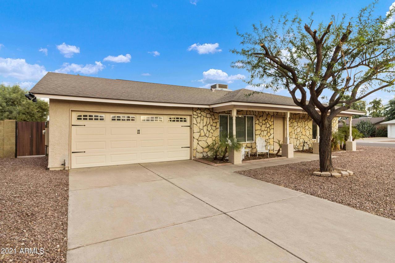 12445 S Wakial Loop, Phoenix, AZ 85044