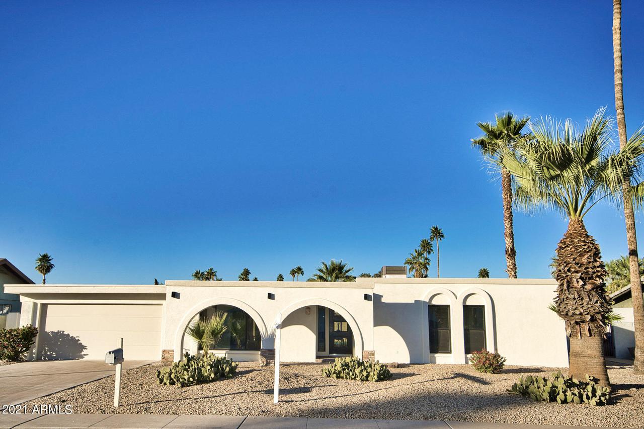 3732 E Shangri La Rd., Phoenix, AZ 85028