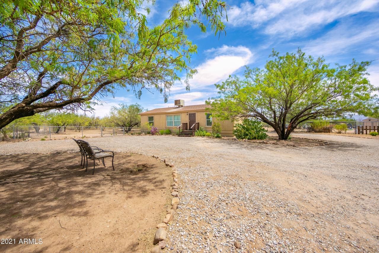 5947 S Calle De La Rosa, Hereford, AZ 85615