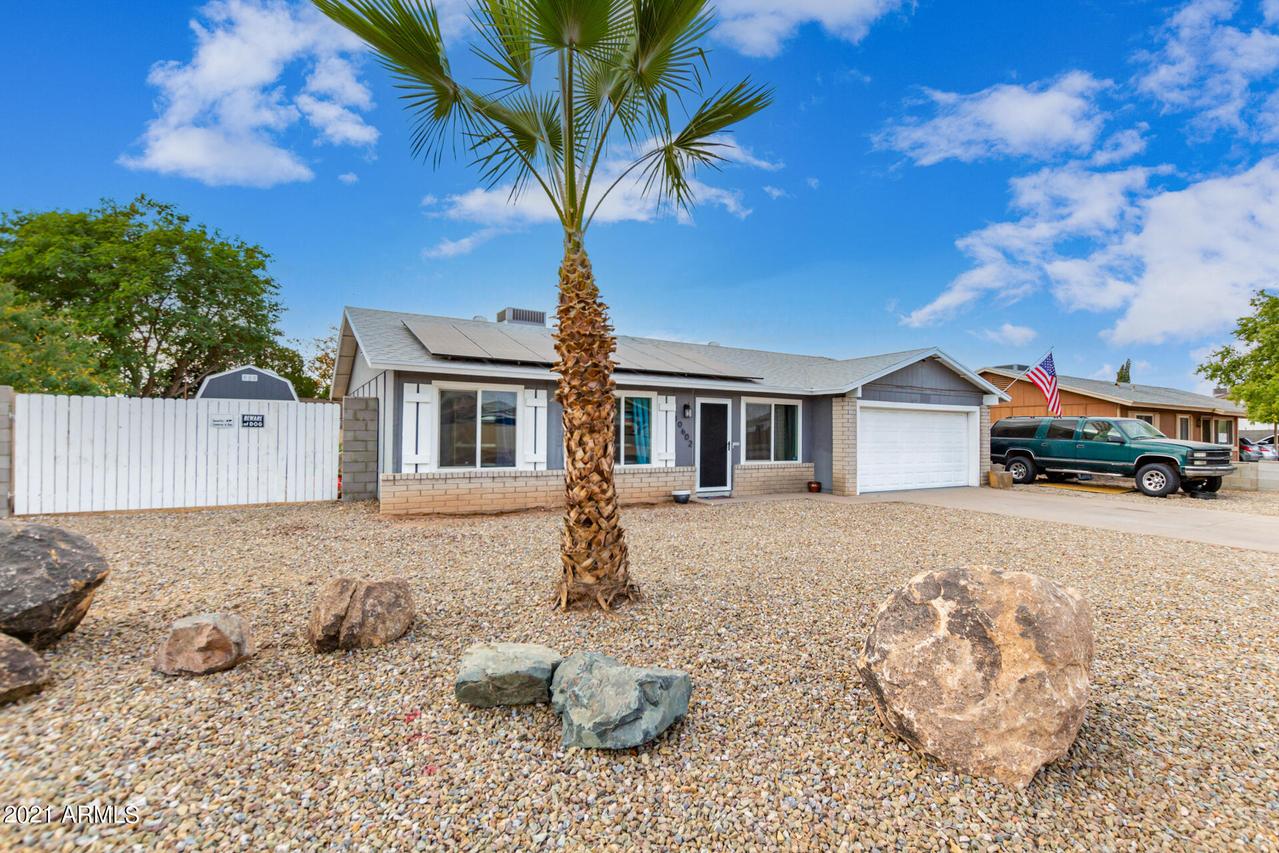 10602 N 80th Ln., Peoria, AZ 85345