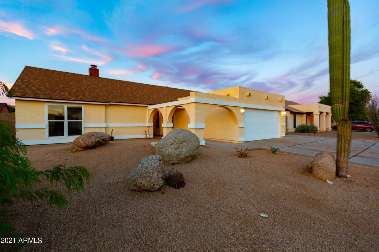 7126 W Paradise Dr., Peoria, AZ 85345